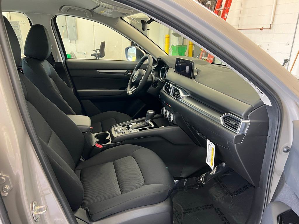 2025 Mazda CX-5 S 12