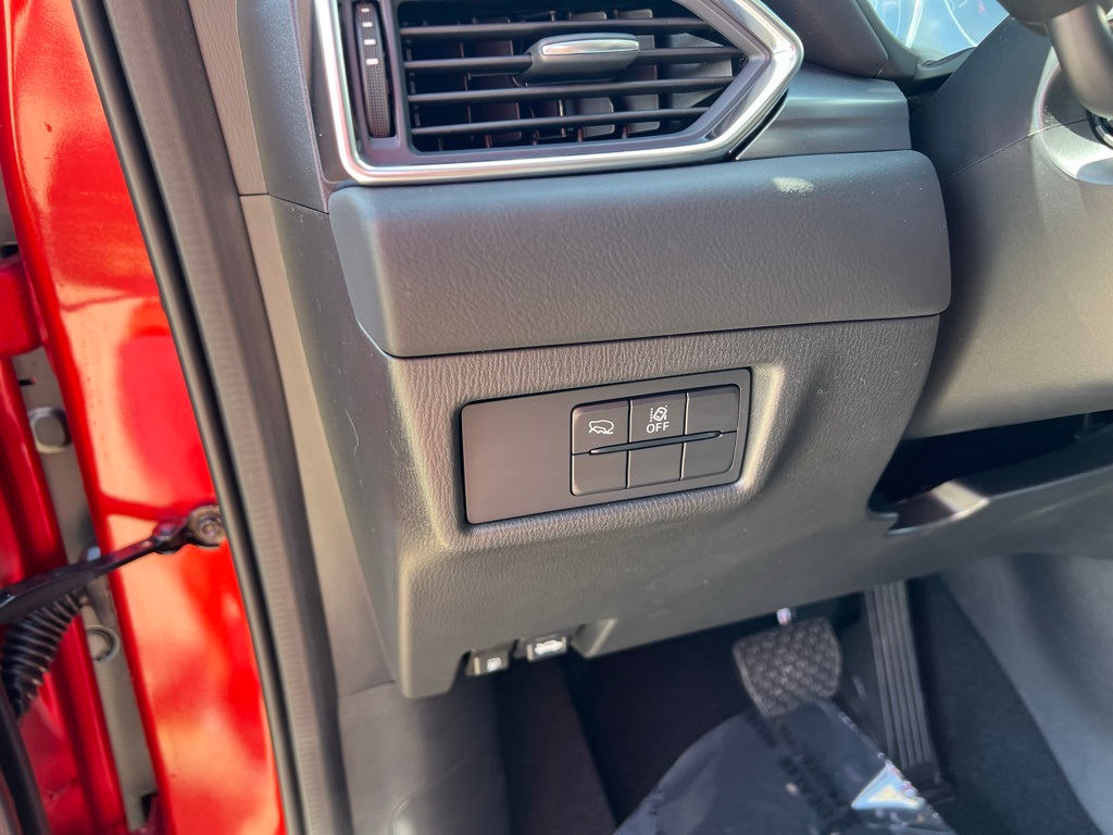 Thumbnail: 2025 Mazda CX-5 - 21