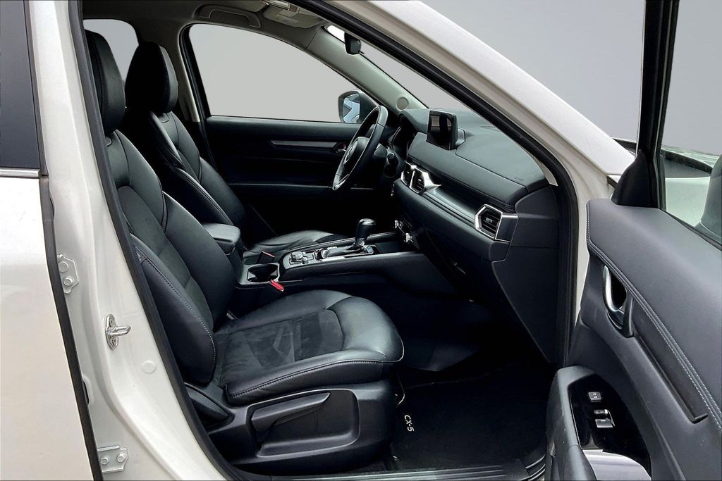 Thumbnail: 2023 Mazda CX-5 - 9