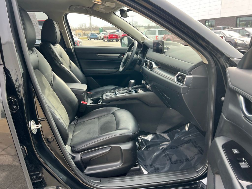 Thumbnail: 2023 Mazda CX-5 - 25