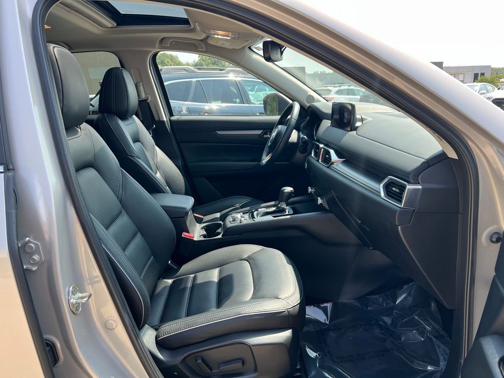 Thumbnail: 2025 Mazda CX-5 - 25