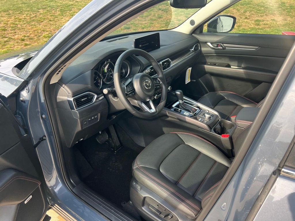 Thumbnail: 2025 Mazda CX-5 - 8