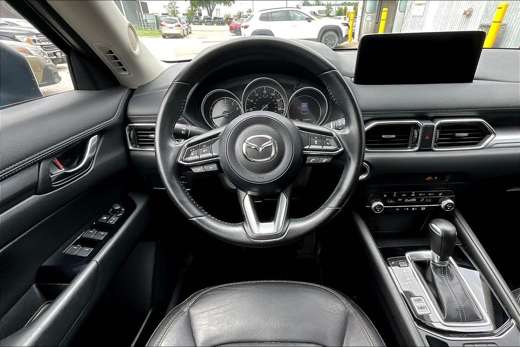 Thumbnail: 2022 Mazda CX-5 - 2