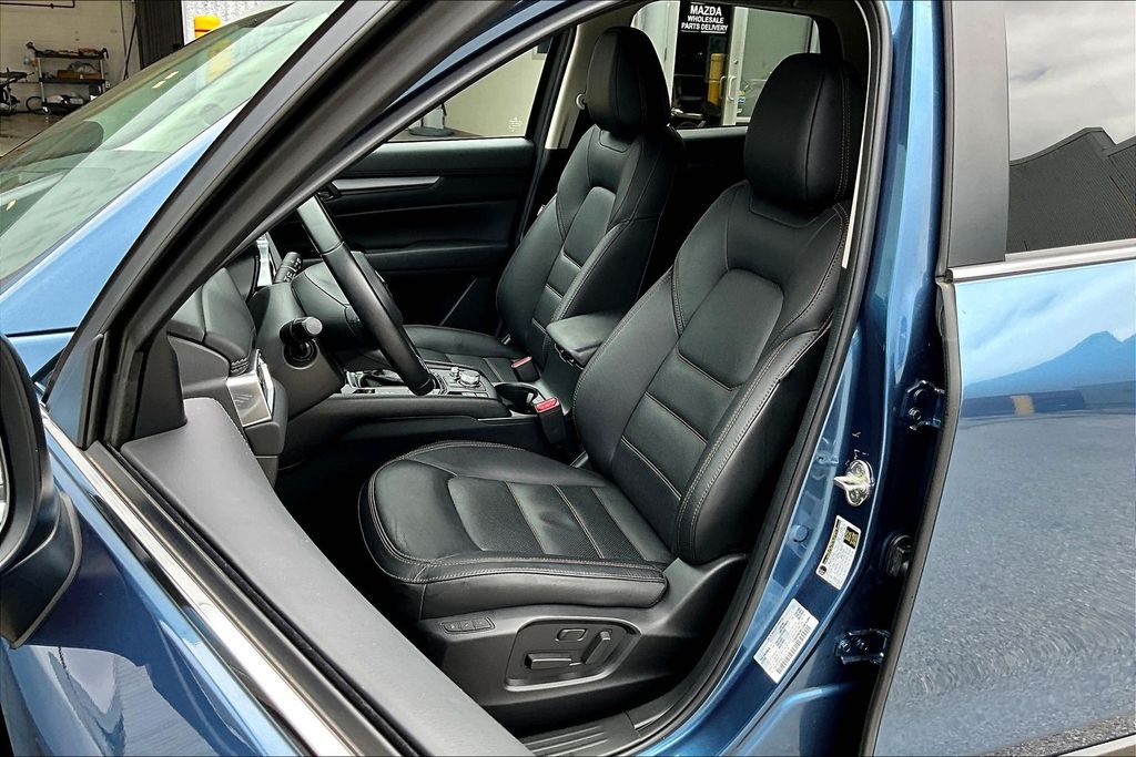 Thumbnail: 2022 Mazda CX-5 - 11