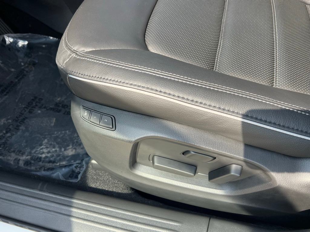 Thumbnail: 2025 Mazda CX-5 - 23