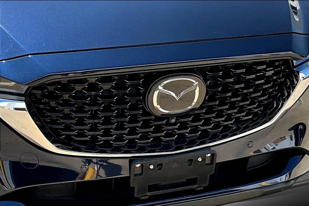 Thumbnail: 2025 Mazda CX-5 - 32