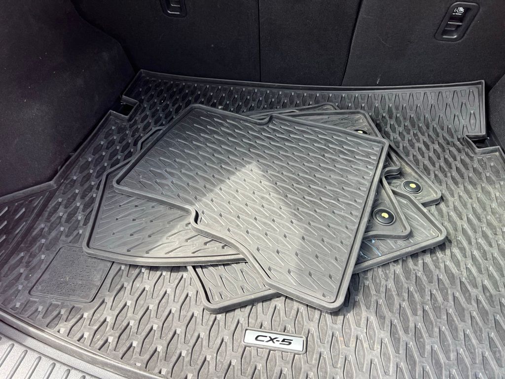 Thumbnail: 2022 Mazda CX-5 - 16