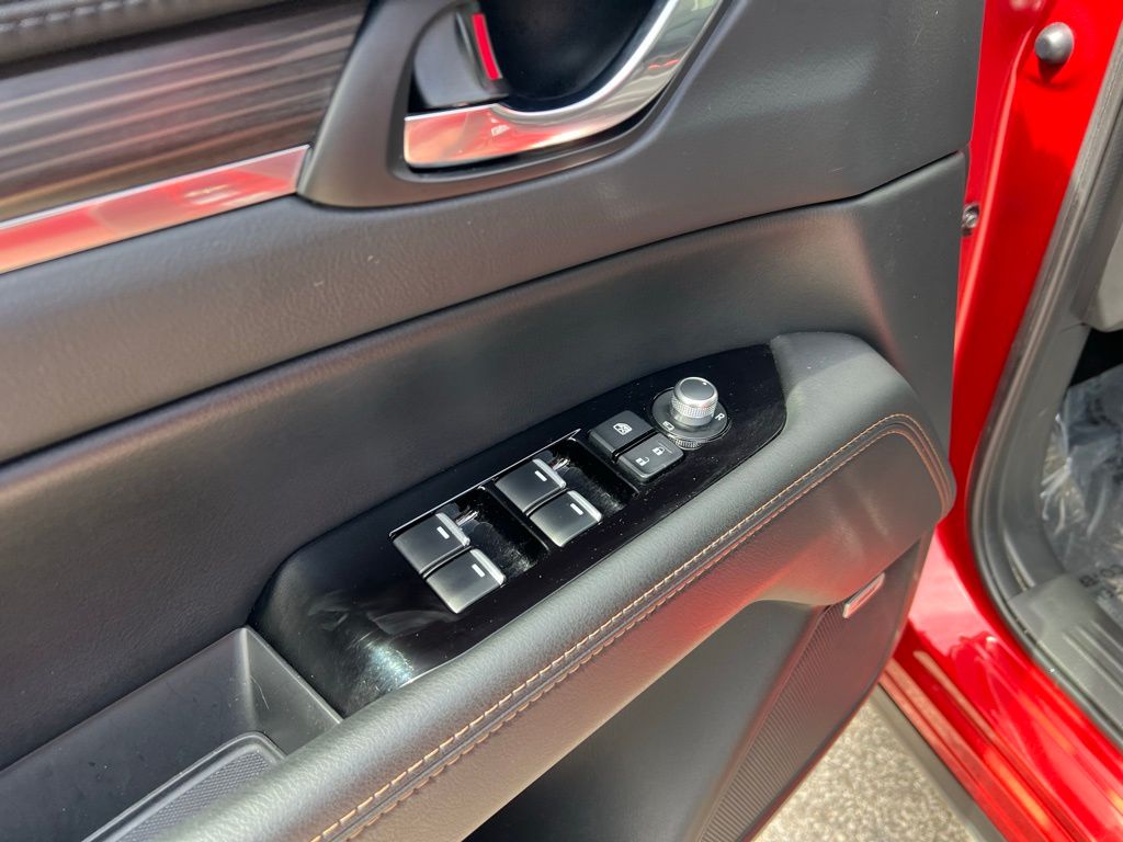 Thumbnail: 2022 Mazda CX-5 - 21