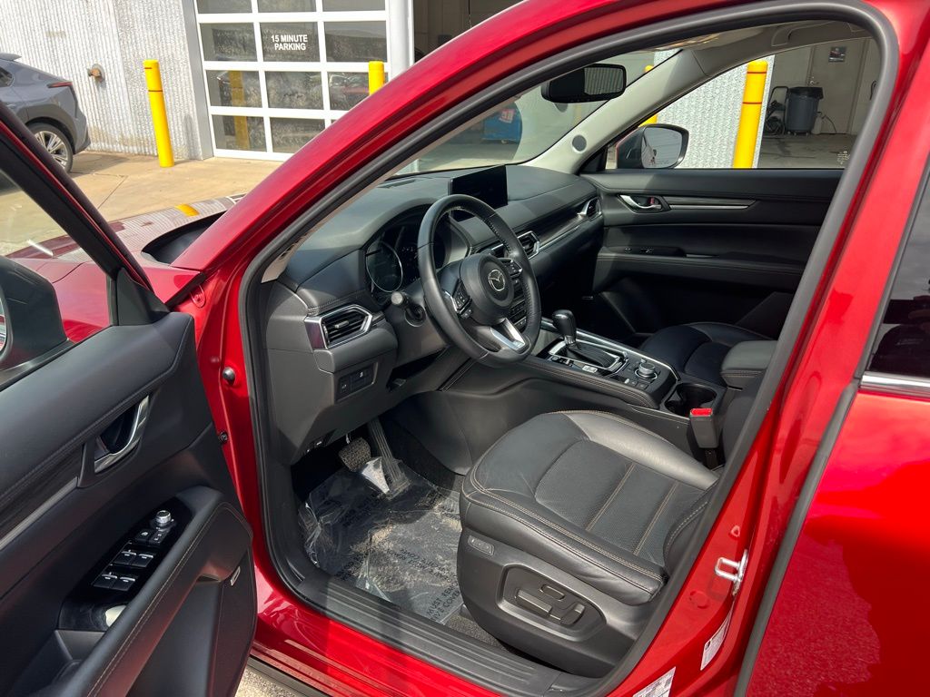 Thumbnail: 2022 Mazda CX-5 - 10