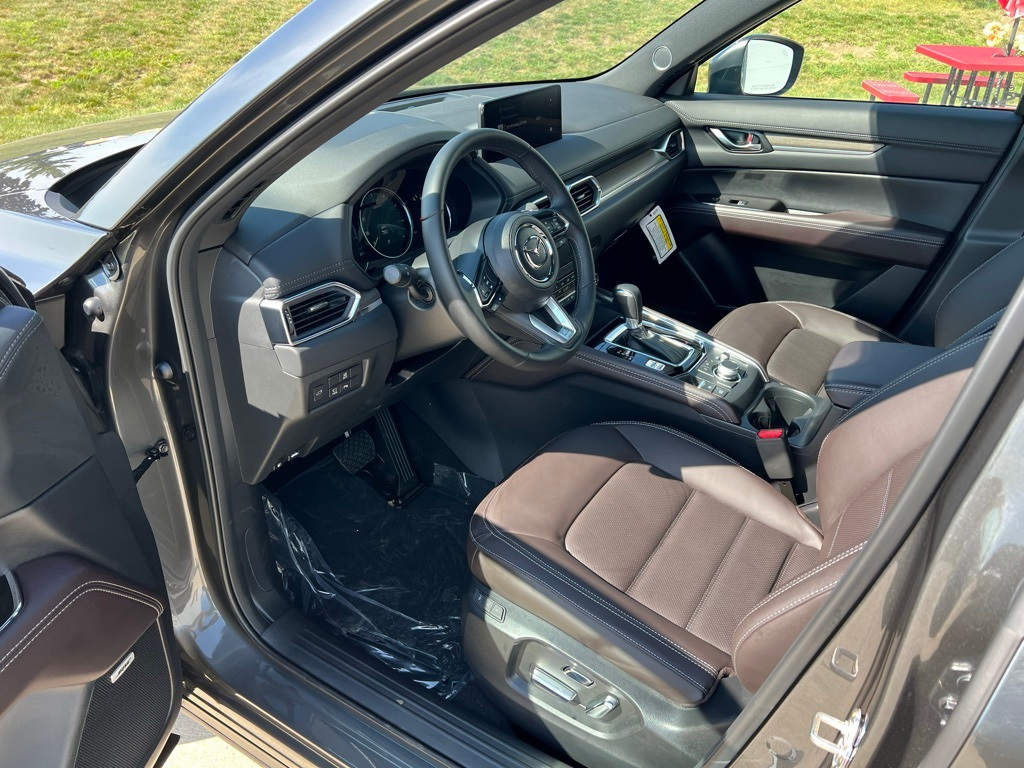 Thumbnail: 2025 Mazda CX-5 - 11