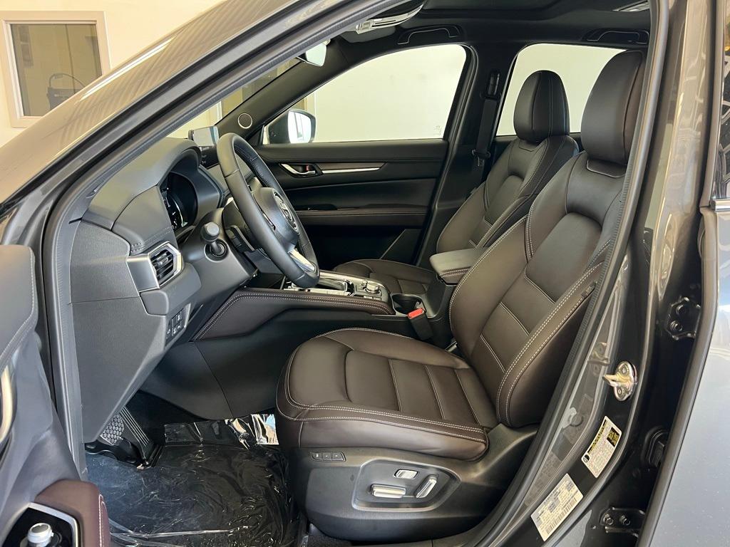 Thumbnail: 2025 Mazda CX-5 - 12