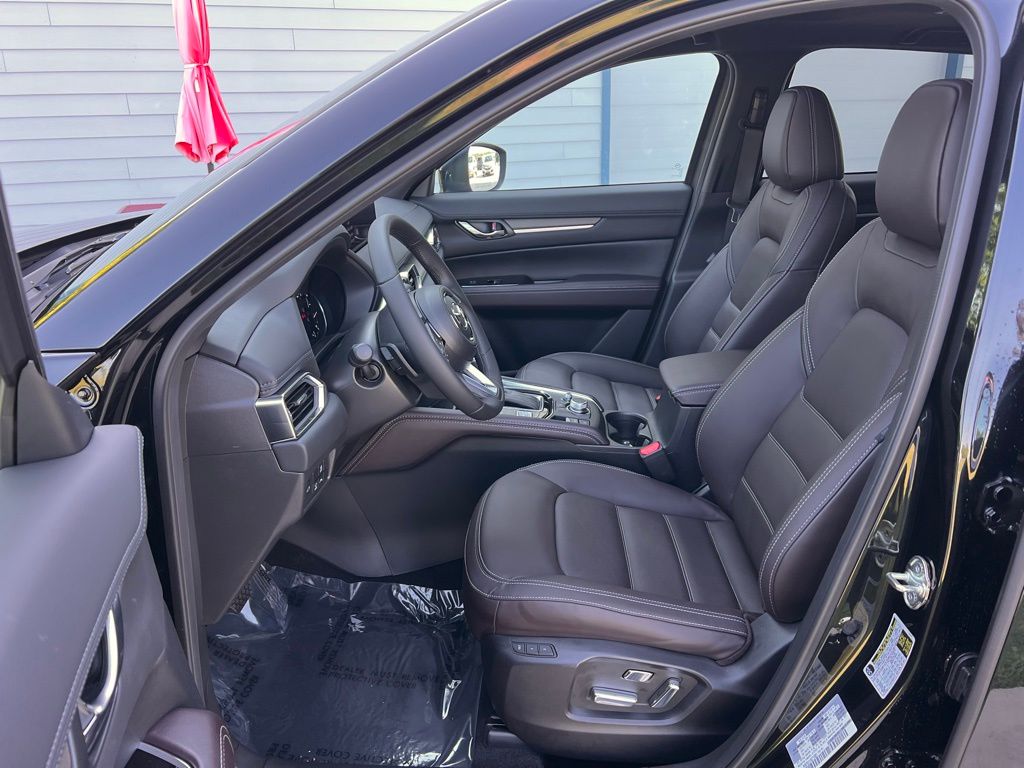 Thumbnail: 2025 Mazda CX-5 - 10