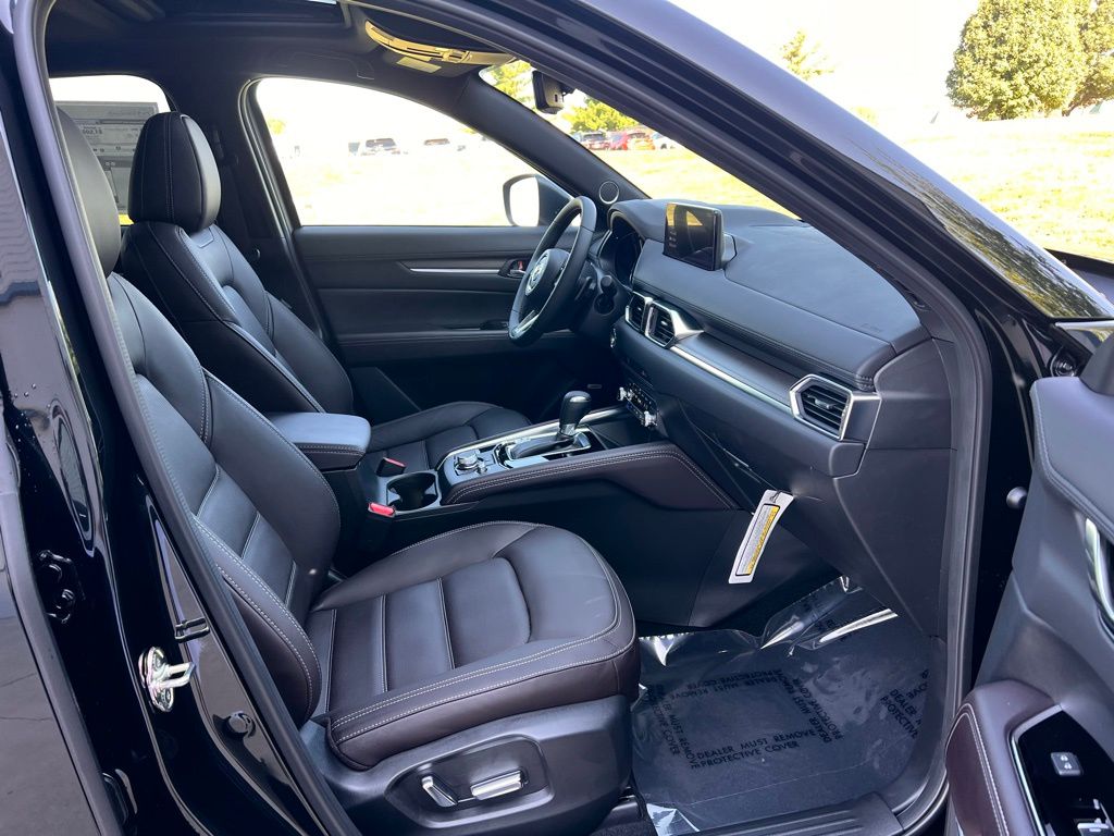 Thumbnail: 2025 Mazda CX-5 - 24