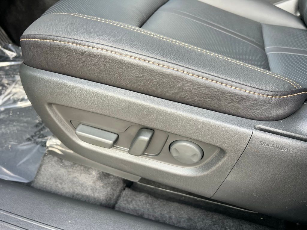 Thumbnail: 2026 Mazda CX-70 - 25