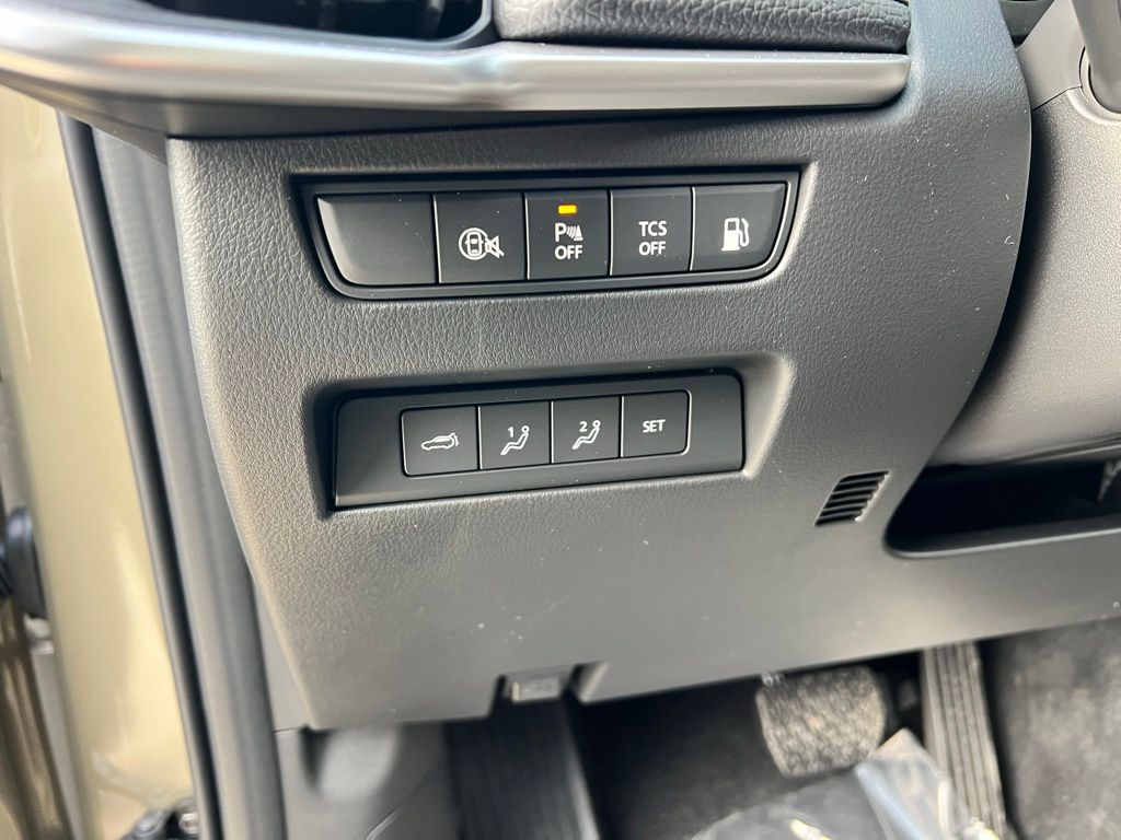 Thumbnail: 2026 Mazda CX-70 - 24