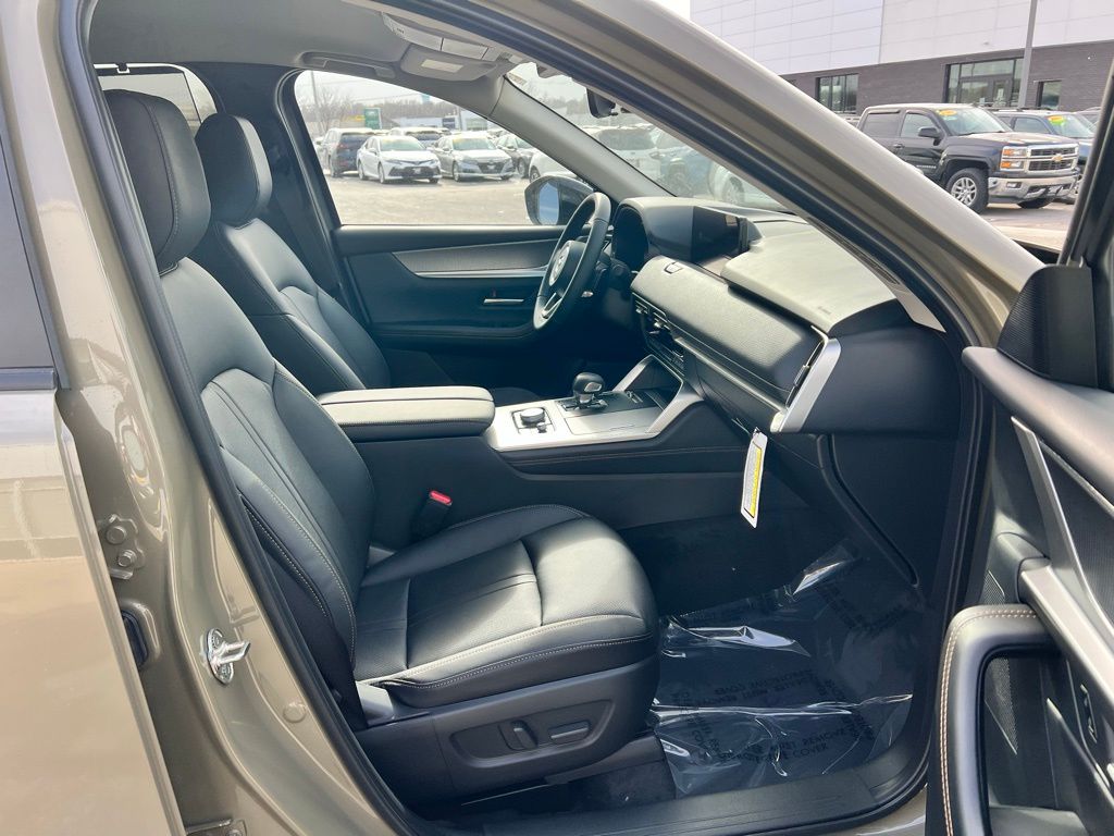 Thumbnail: 2026 Mazda CX-70 - 11