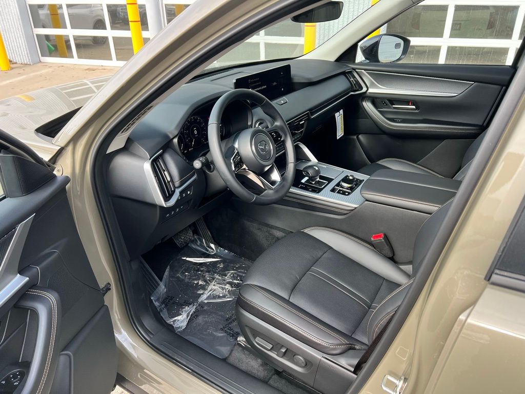 Thumbnail: 2026 Mazda CX-70 - 12