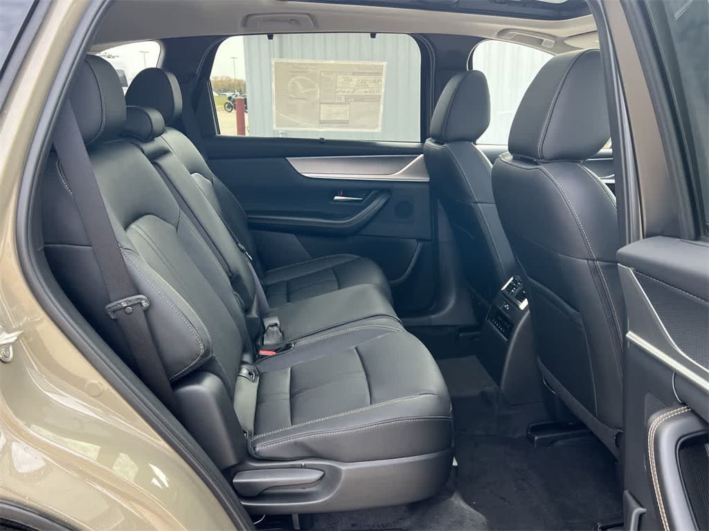 Thumbnail: 2025 Mazda CX-70 - 27