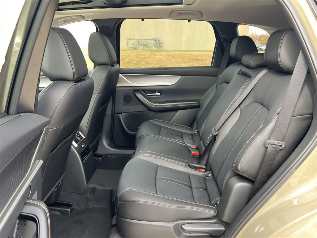 Thumbnail: 2025 Mazda CX-70 - 26