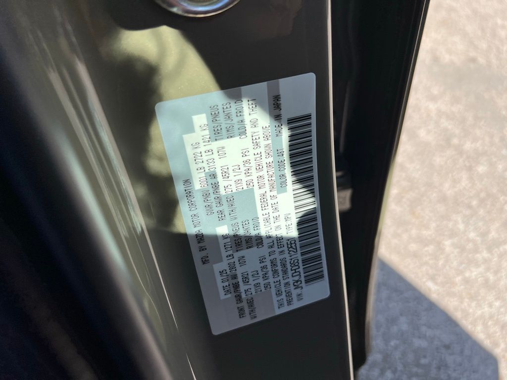 Thumbnail: 2025 Mazda CX-70 - 16