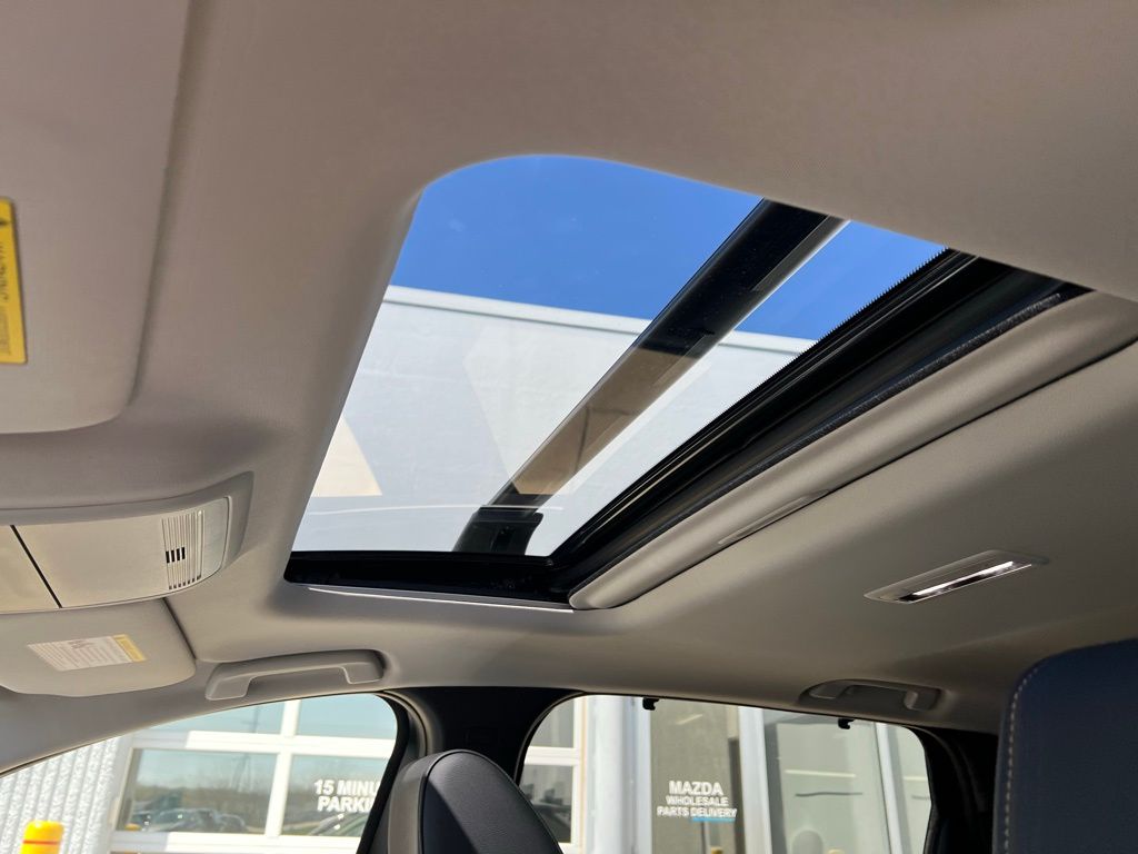 Thumbnail: 2025 Mazda CX-70 - 23