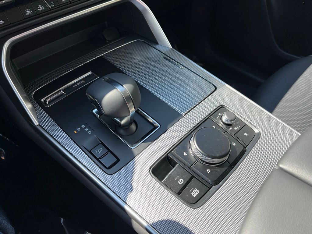 Thumbnail: 2025 Mazda CX-70 - 13