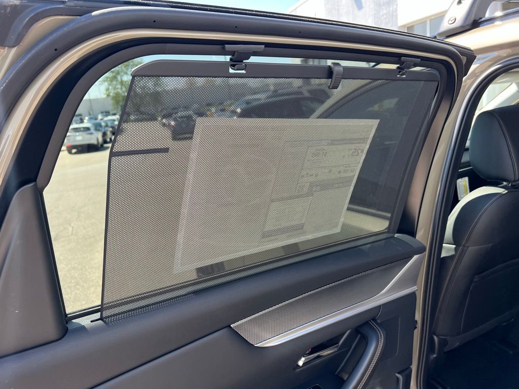 Thumbnail: 2025 Mazda CX-70 - 12