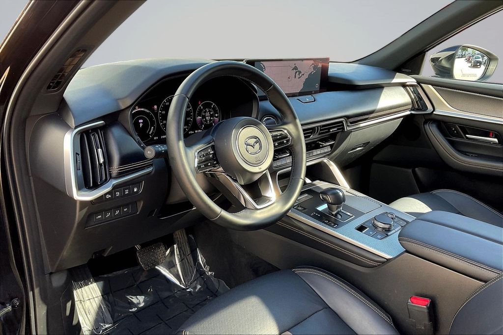 Thumbnail: 2025 Mazda CX-70 - 8