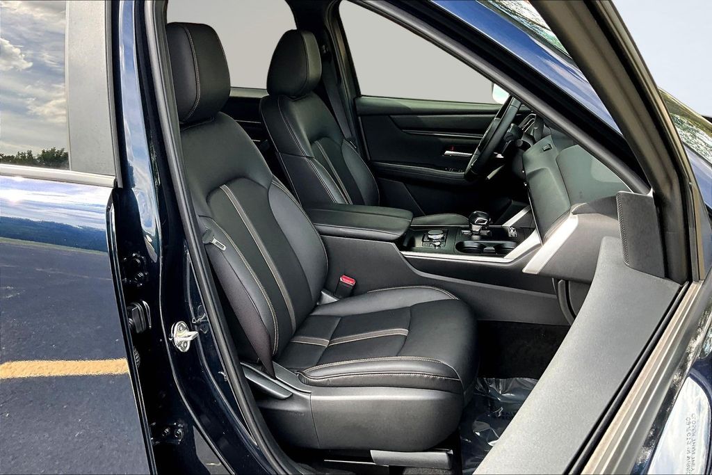 Thumbnail: 2025 Mazda CX-90 - 9
