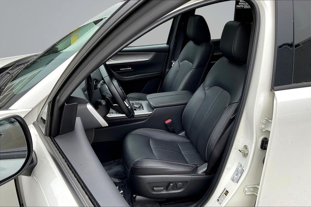 Thumbnail: 2025 Mazda CX-90 - 10
