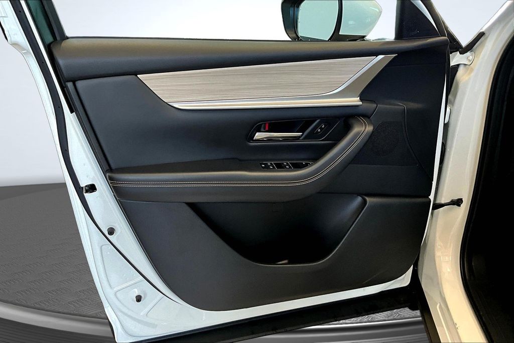 Thumbnail: 2024 Mazda CX-90 - 24