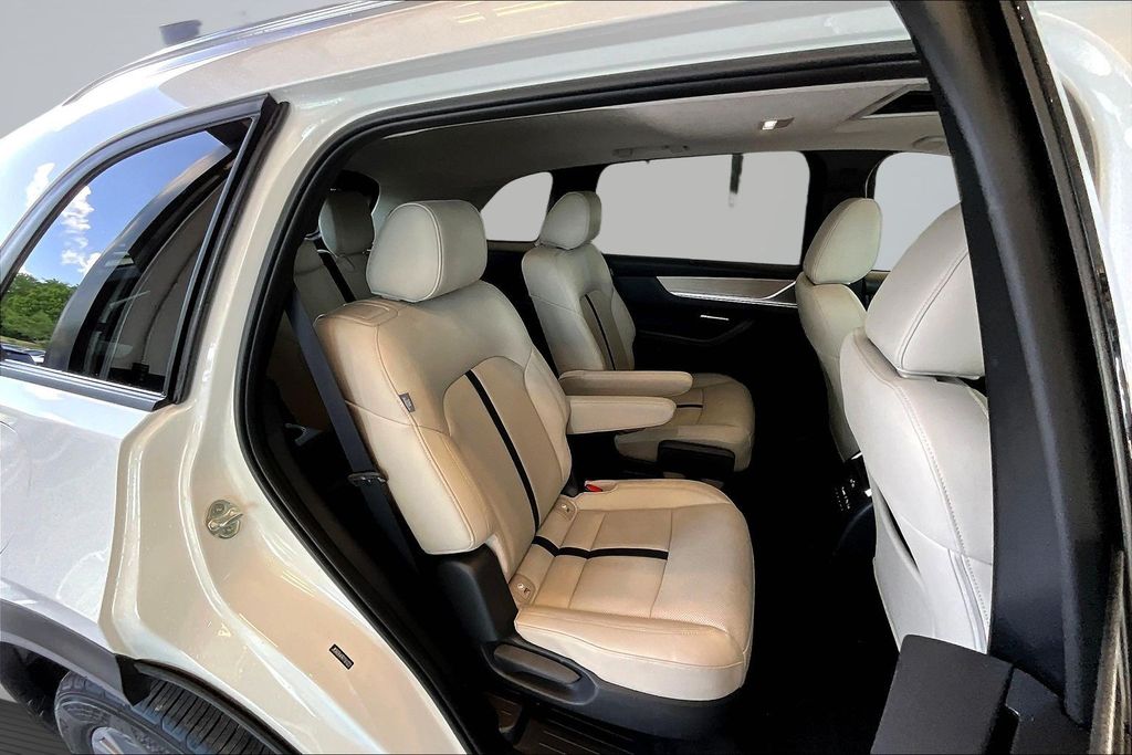 Thumbnail: 2024 Mazda CX-90 - 31