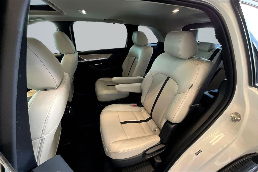 Thumbnail: 2024 Mazda CX-90 - 11