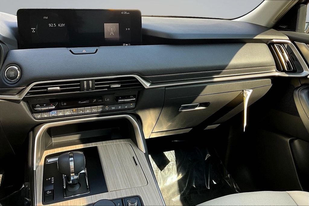 Thumbnail: 2026 Mazda CX-90 - 9