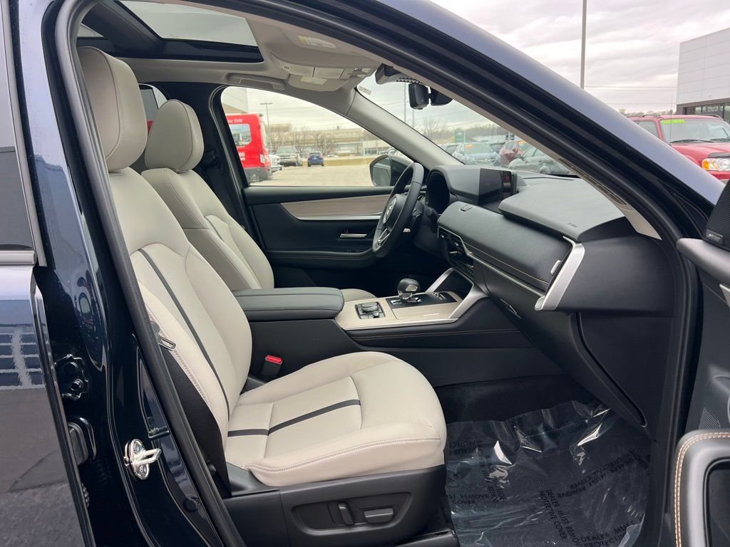 Thumbnail: 2026 Mazda CX-90 - 27