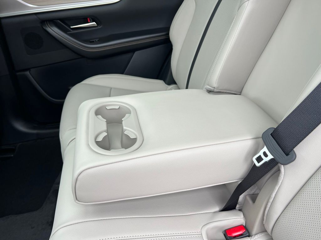 Thumbnail: 2026 Mazda CX-90 - 24