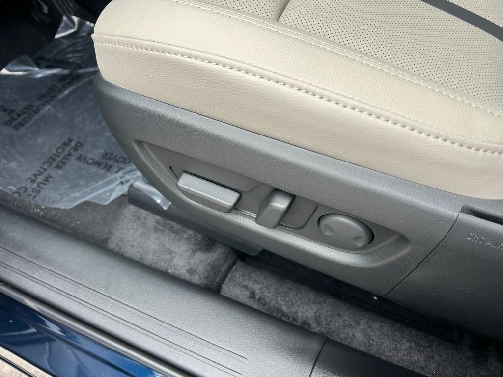 Thumbnail: 2026 Mazda CX-90 - 21