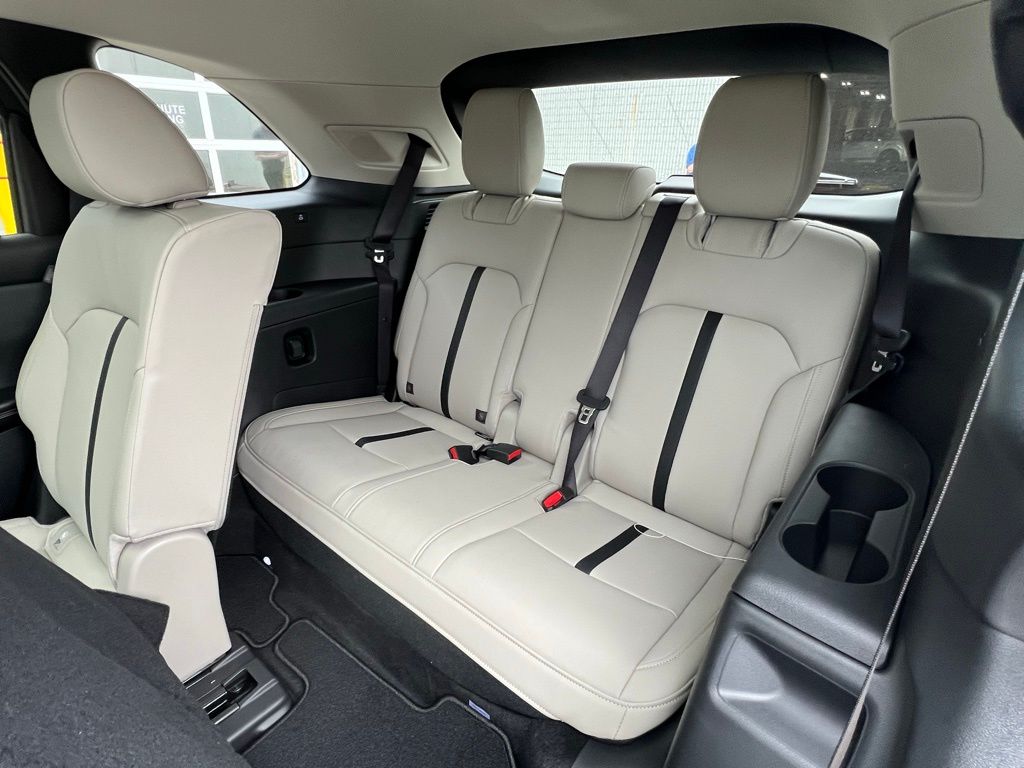 Thumbnail: 2026 Mazda CX-90 - 25