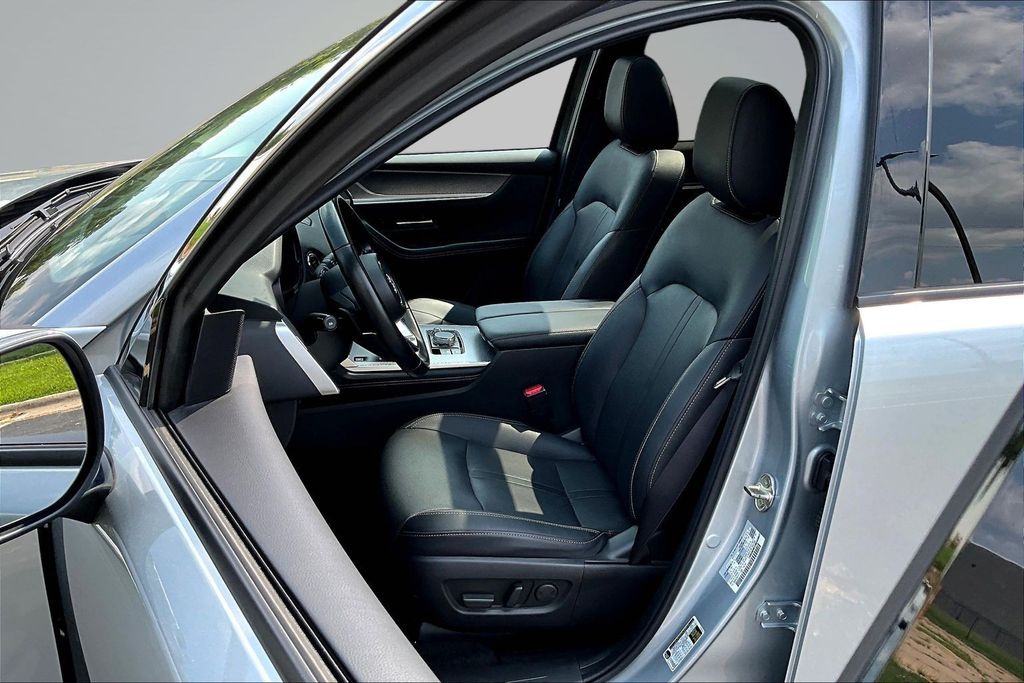 Thumbnail: 2024 Mazda CX-90 - 10
