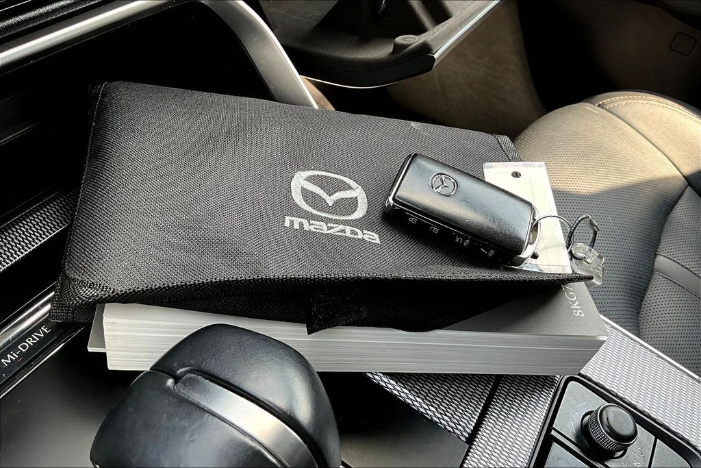 Thumbnail: 2024 Mazda CX-90 - 15
