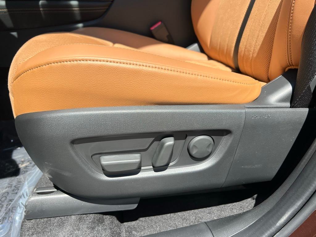 Thumbnail: 2025 Mazda CX-90 - 19