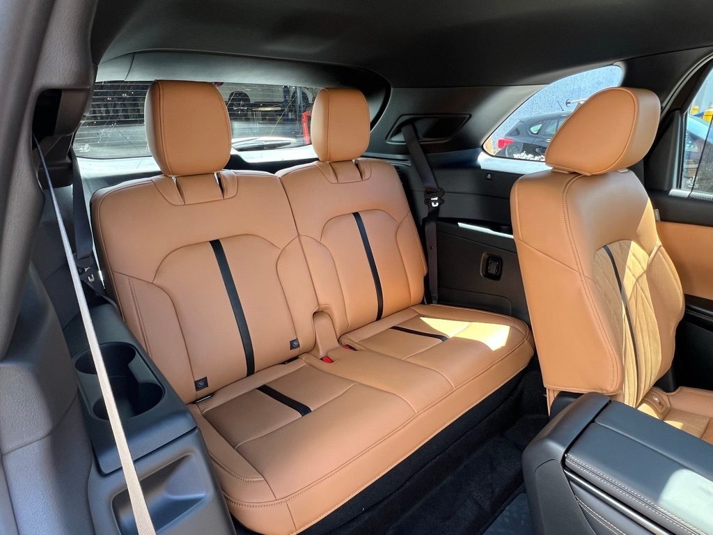 Thumbnail: 2025 Mazda CX-90 - 23