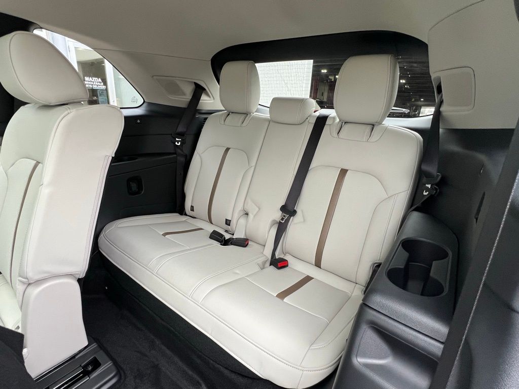 Thumbnail: 2026 Mazda CX-90 - 27