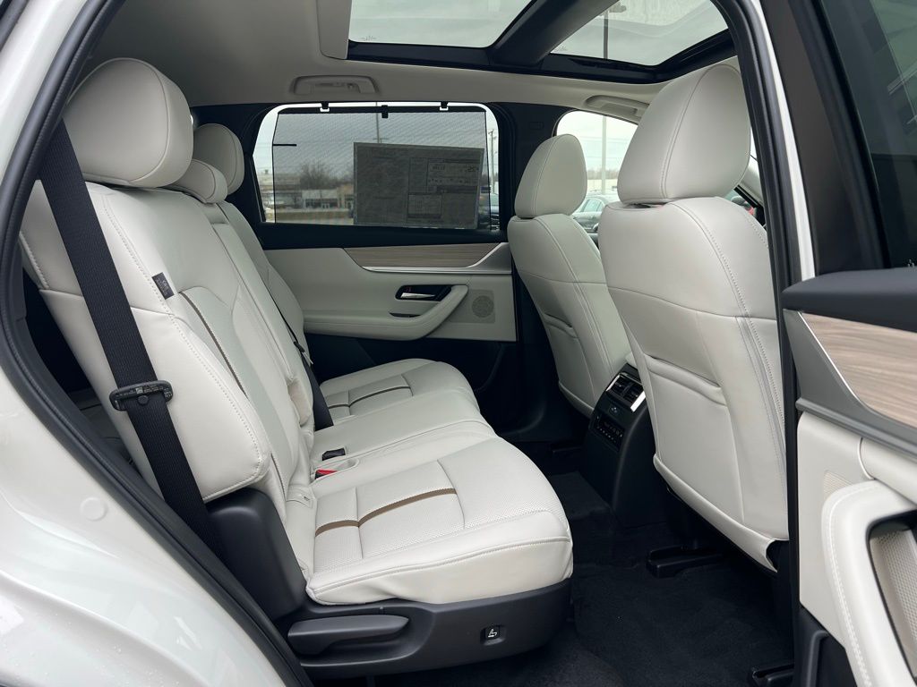 Thumbnail: 2026 Mazda CX-90 - 28