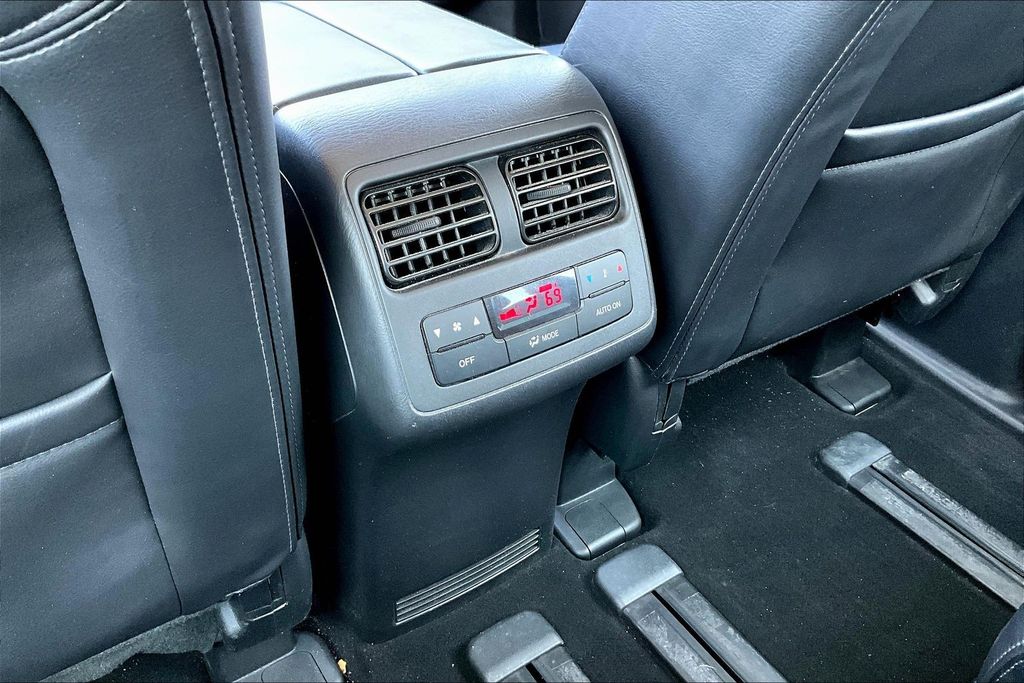 Thumbnail: 2010 Mazda CX-9 - 28