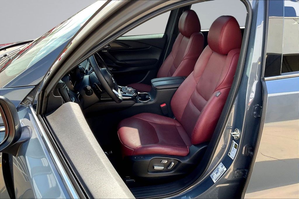 Thumbnail: 2023 Mazda CX-9 - 11