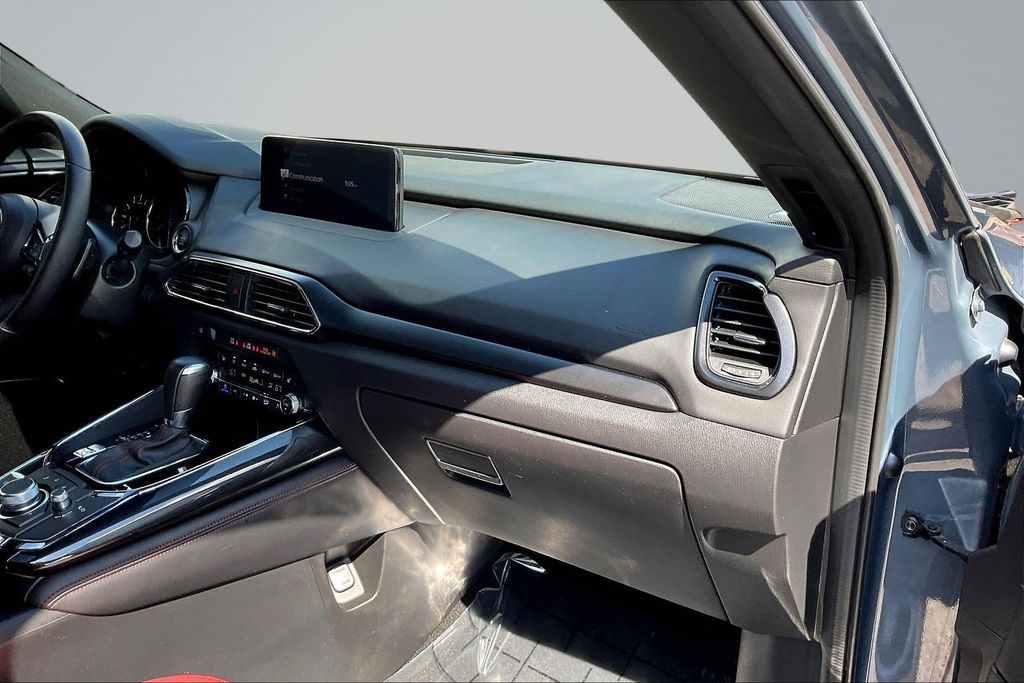 Thumbnail: 2023 Mazda CX-9 - 21