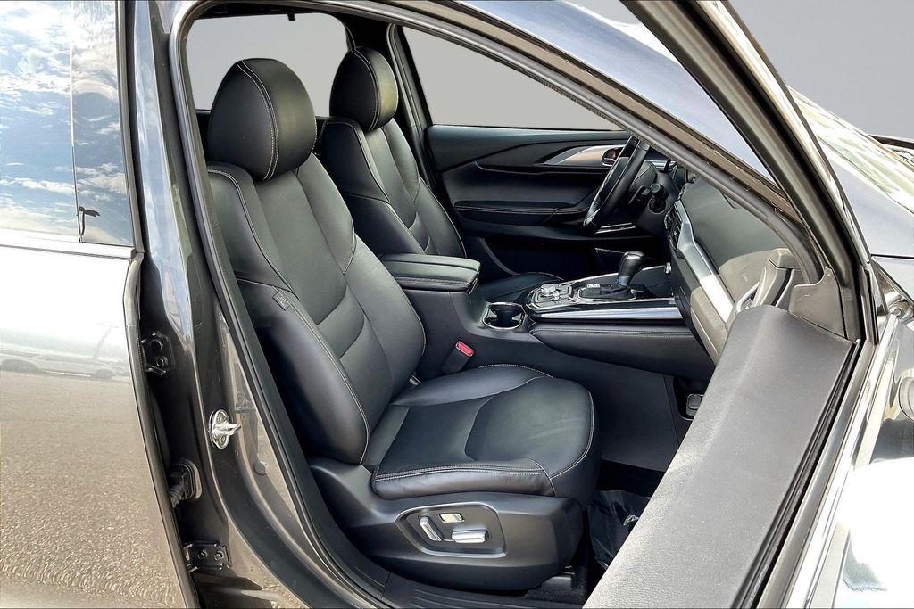 Thumbnail: 2021 Mazda CX-9 - 10