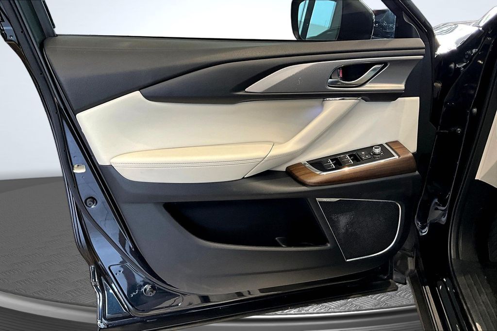Thumbnail: 2023 Mazda CX-9 - 24