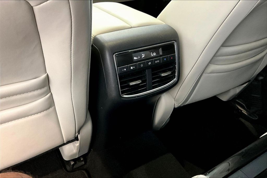 Thumbnail: 2023 Mazda CX-9 - 30